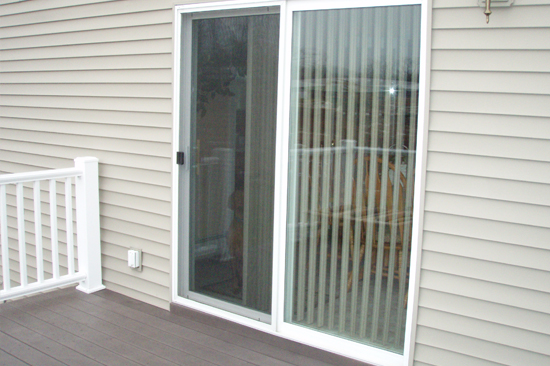 Corona-screen-door-repair